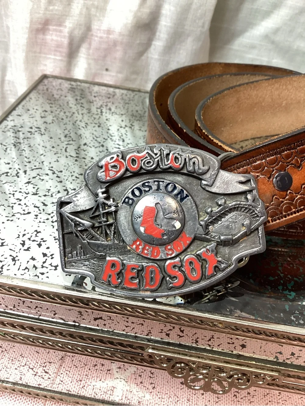 Vintage 1988 Boston Red Socks Belt Buckle with Full Grain Leather Belt; Size: 36